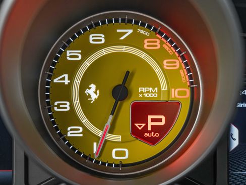 Used 2021 Ferrari F8 Tributo image 33