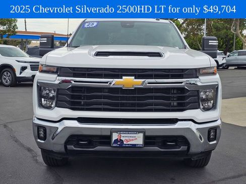 Used 2025 Chevrolet Silverado 2500 LT w/ Convenience Package AWD/4WD image 3