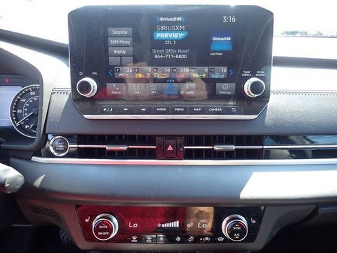 Used 2022 Mitsubishi Outlander SE AWD/4WD image 15