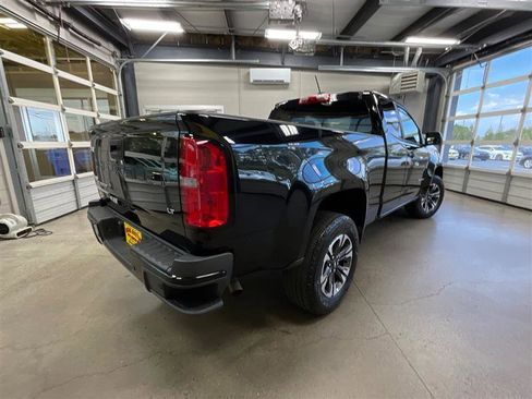 Used 2022 Chevrolet Colorado LT w/ Fleet Safety Package RWD image 5
