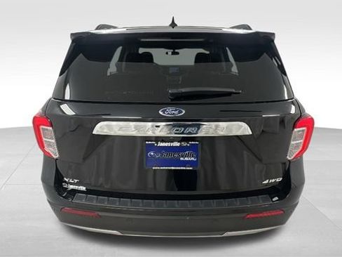 Used 2023 Ford Explorer XLT w/ Equipment Group 202A image 4
