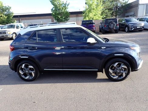 Used 2026 Hyundai Venue SEL FWD image 5