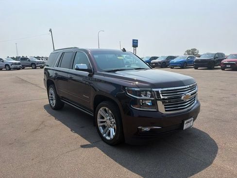 Used 2020 Chevrolet Tahoe Premier w/ Premier Plus Edition AWD/4WD image 4