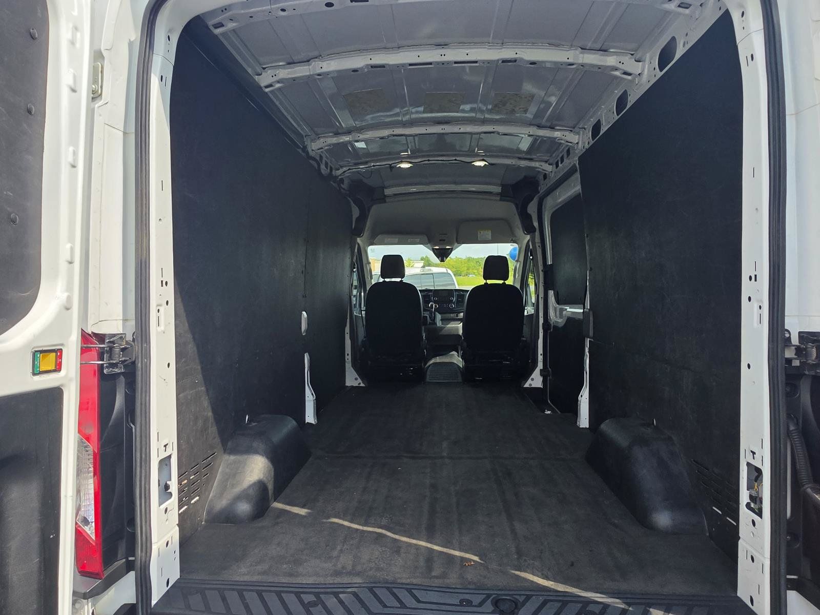 Used 2023 Ford Transit 250 Medium Roof w/ Load Area Protection Package RWD image 12