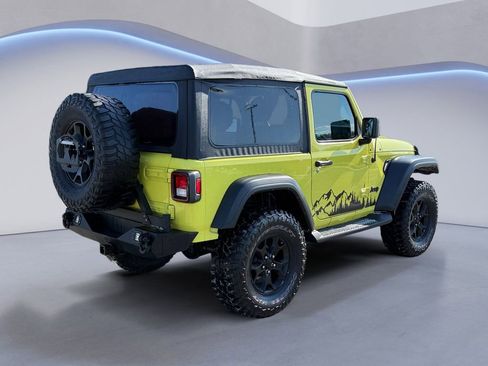 Used 2022 Jeep Wrangler Sport image 3