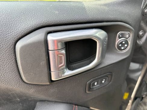 Used 2021 Jeep Wrangler Rubicon w/ Uconnect 4C Nav & Sound Group image 14