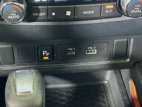 Used 2022 Nissan Frontier Pro-X w/ Technology Package image 31