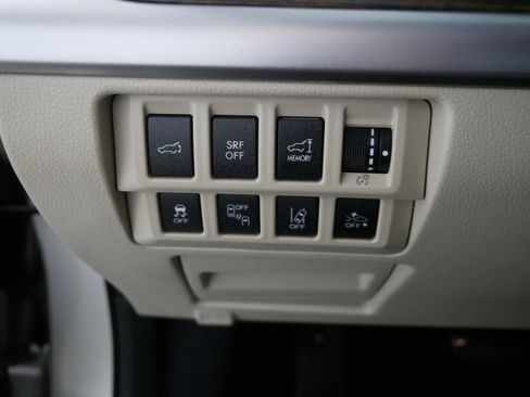 Used 2017 Subaru Outback 2.5i Limited image 26