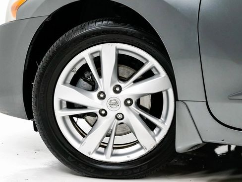 Used 2015 Nissan Altima 2.5 SV image 20