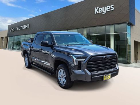 Used 2023 Toyota Tundra SR5 w/ SR5 Convenience Package AWD/4WD image 3