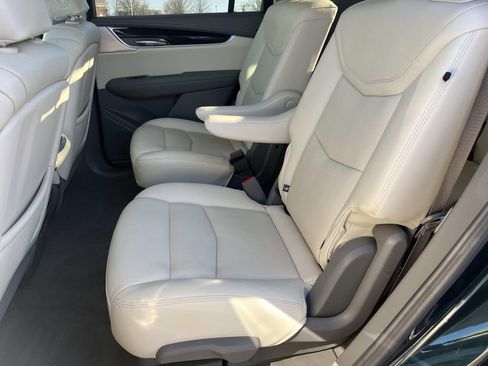 Certified 2024 Cadillac XT6 Premium Luxury w/ LPO, Floor Liner Package image 20