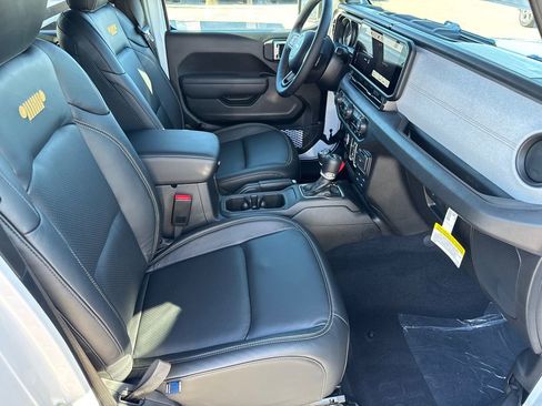 New 2025 Jeep Wrangler Unlimited Sport S 4xe w/ Convenience Group AWD/4WD image 15