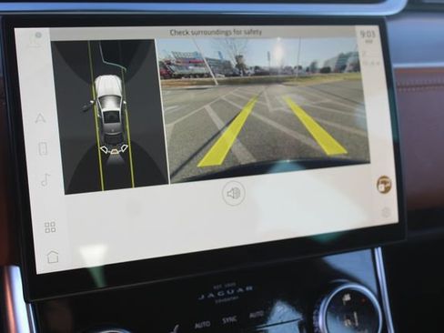 Used 2022 Jaguar XF R-Dynamic SE image 21