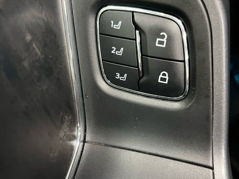 Used 2023 Ford F350 Lariat w/ Lariat Ultimate Package image 18