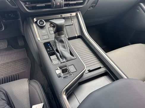 Certified 2024 Lexus GX 550 w/ Cold Area Package AWD/4WD image 27