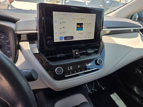 Used 2023 Toyota Corolla LE FWD image 23