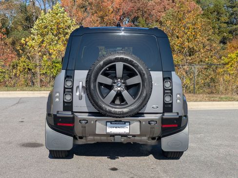 Used 2020 Land Rover Defender 110 X image 6