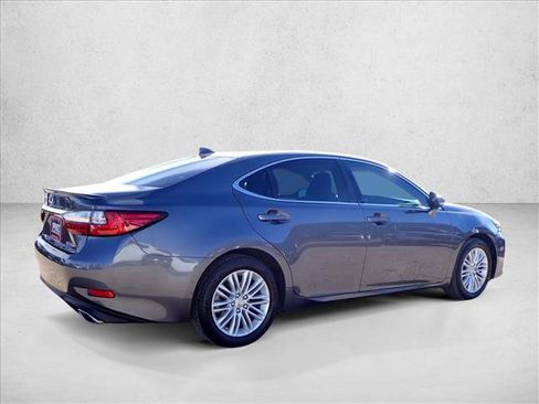 Used 2018 Lexus ES 350 image 4