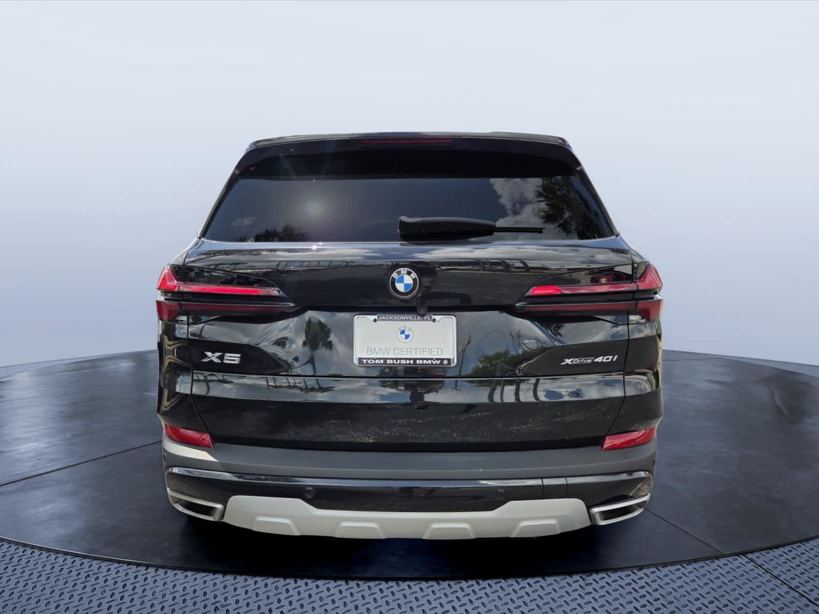 Used 2024 BMW X5 xDrive40i w/ Premium Package AWD/4WD image 5