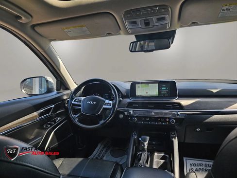 Used 2022 Kia Telluride EX w/ EX Premium Package AWD/4WD image 17