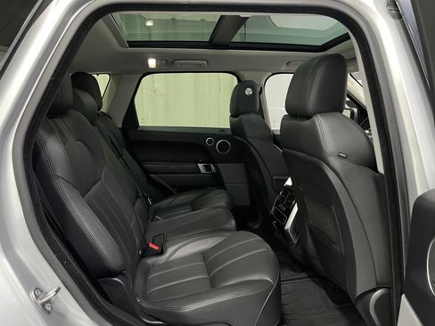 Used 2017 Land Rover Range Rover Sport HSE image 31