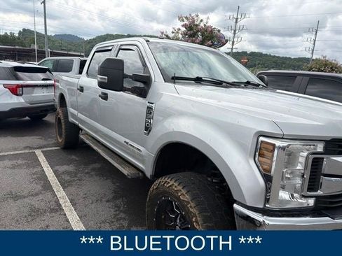 Used 2018 Ford F250 XLT AWD/4WD image 2