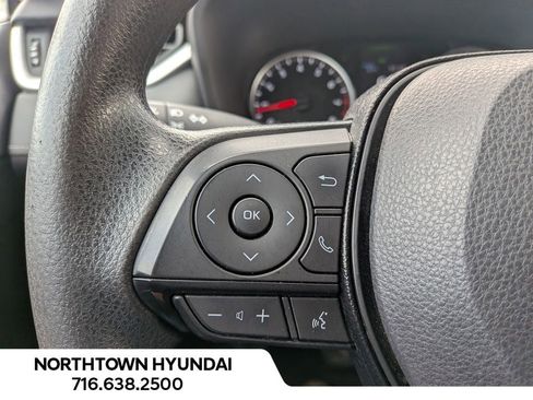 Used 2021 Toyota RAV4 LE image 26