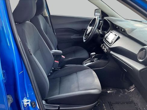 Used 2023 Nissan Kicks S FWD image 8