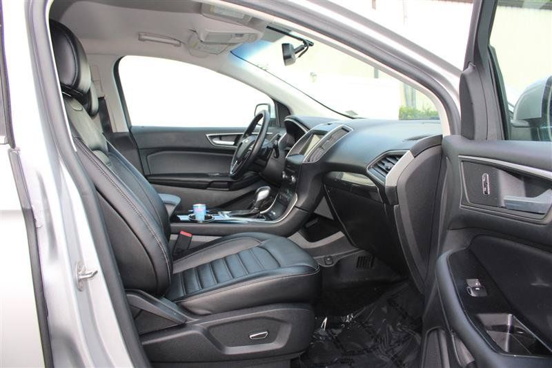 Used 2016 Ford Edge SEL w/ Equipment Group 201A FWD image 12