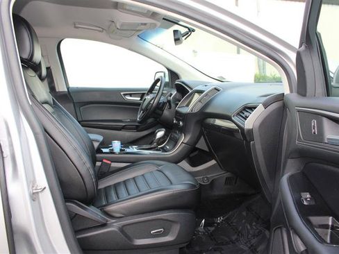 Used 2016 Ford Edge SEL w/ Equipment Group 201A FWD image 12