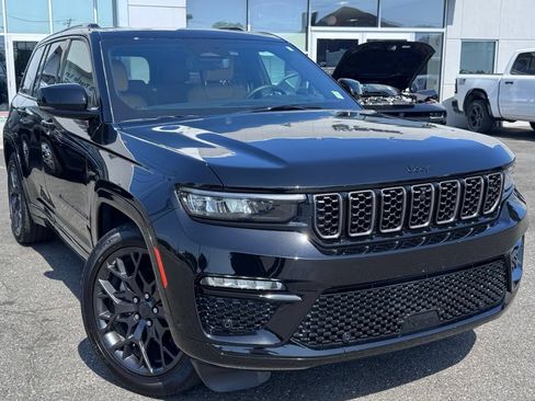 Used 2025 Jeep Grand Cherokee Summit AWD/4WD image 1