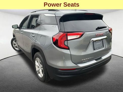 Used 2023 GMC Terrain SLE w/ Driver Convenience Package AWD/4WD image 10