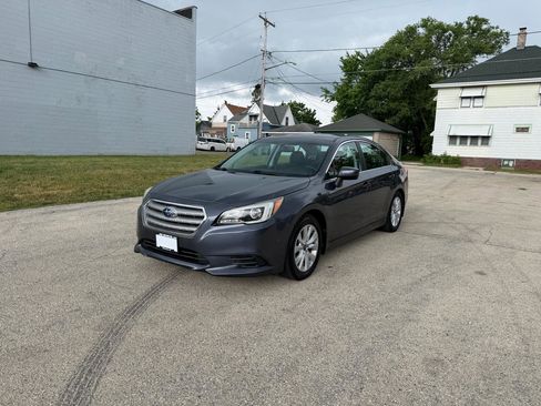 Used 2016 Subaru Legacy 2.5i Premium w/ Moonroof Package AWD/4WD image 3