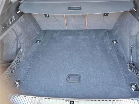 Used 2019 Audi e-tron Prestige w/ Prestige Package image 6