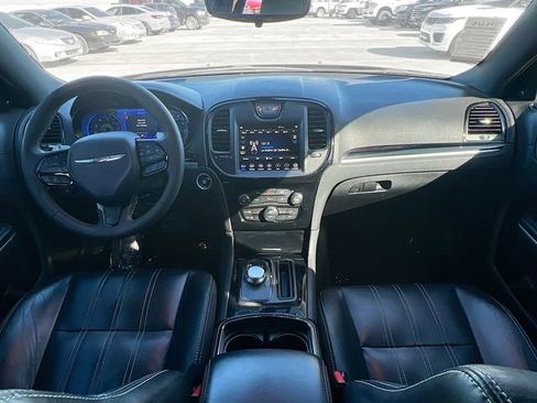 Used 2023 Chrysler 300 S image 27
