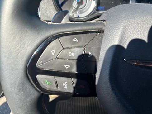 Used 2017 Chrysler 300 S AWD/4WD image 13