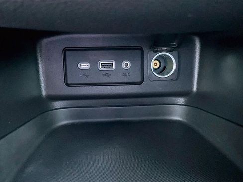 Used 2024 Chevrolet Equinox RS w/ LPO, Floor Liner Package image 36