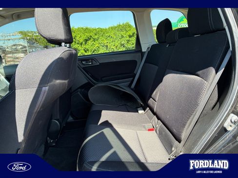 Used 2015 Subaru Forester 2.5i Premium AWD/4WD image 17