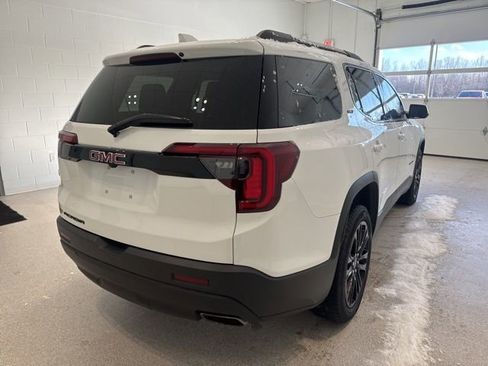 Certified 2023 GMC Acadia SLT w/ Elevation Edition image 7