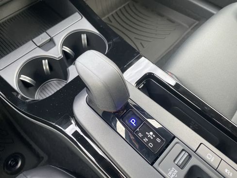 New 2026 Toyota Prius Plug-In Hybrid FWD image 19