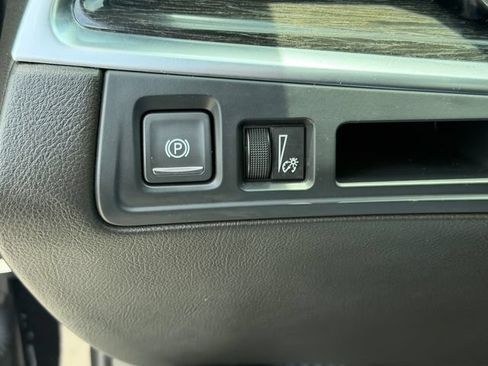 Used 2023 Cadillac XT5 Premium Luxury FWD image 27