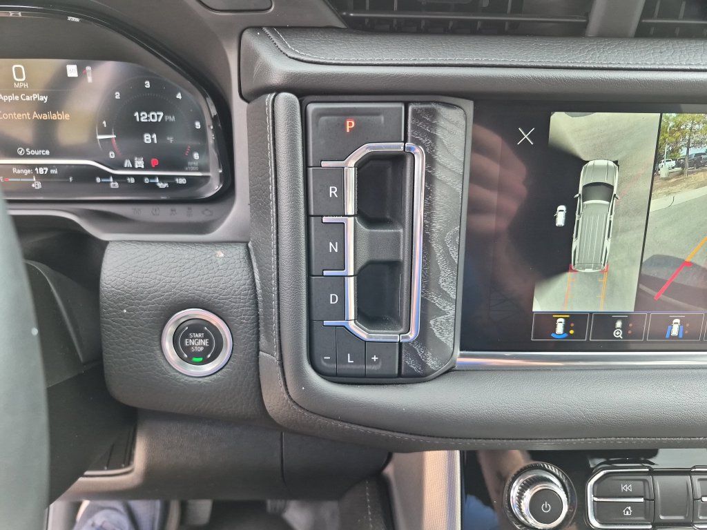 Used 2023 GMC Yukon XL Denali AWD/4WD image 26