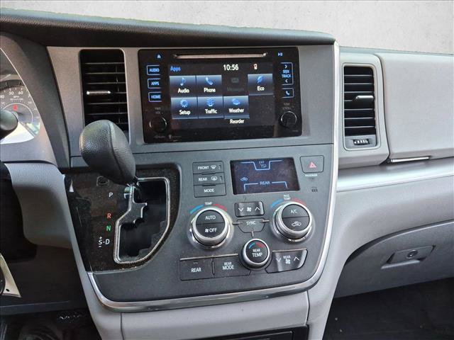 Used 2015 Toyota Sienna LE FWD image 12