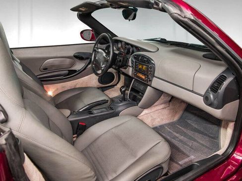 Used 1999 Porsche Boxster image 18