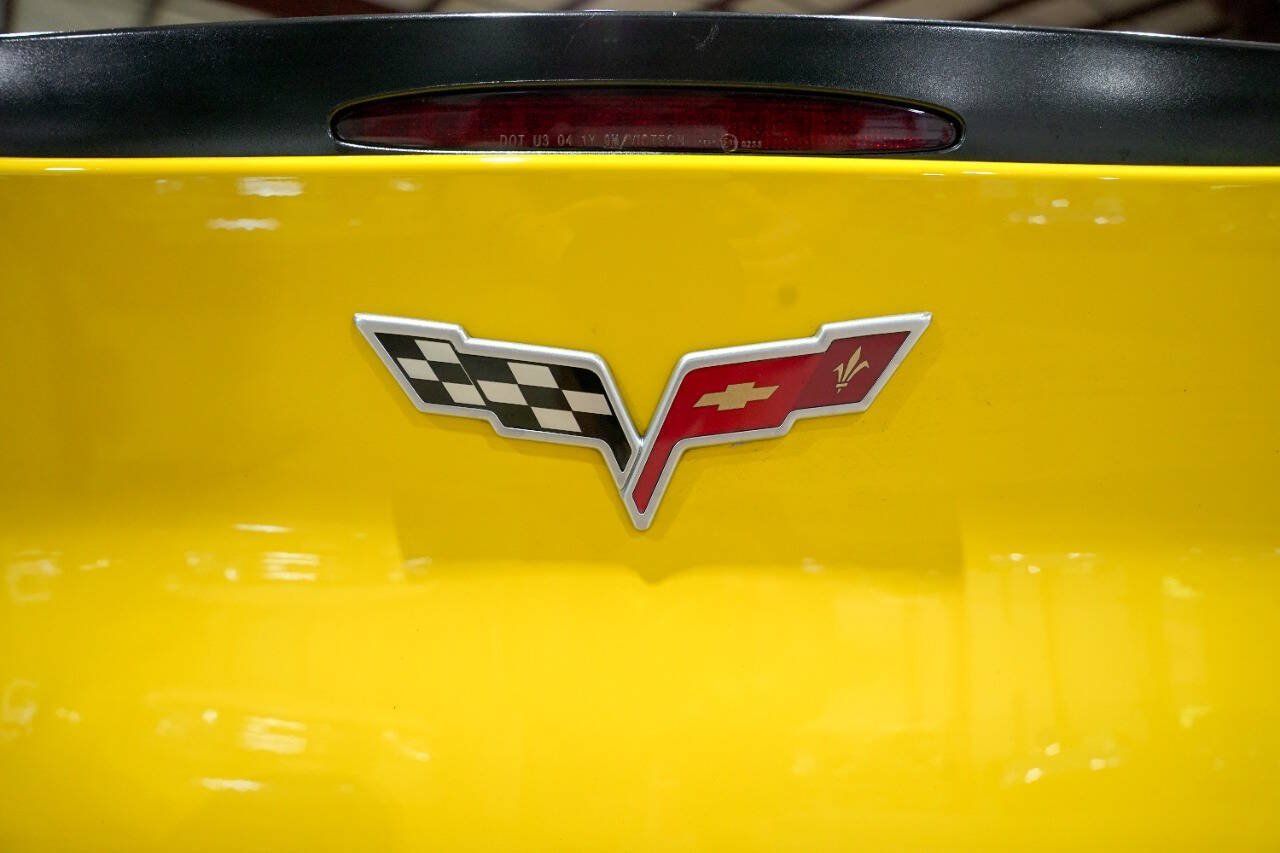 Used 2007 Chevrolet Corvette Z06 w/ Preferred Equipment Group RWD image 23