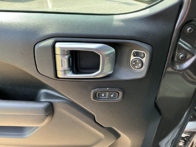 Used 2022 Jeep Wrangler Unlimited Sport AWD/4WD image 15