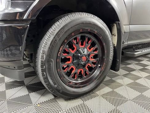 Used 2019 Ford F150 Lariat w/ Equipment Group 502A Luxury image 4