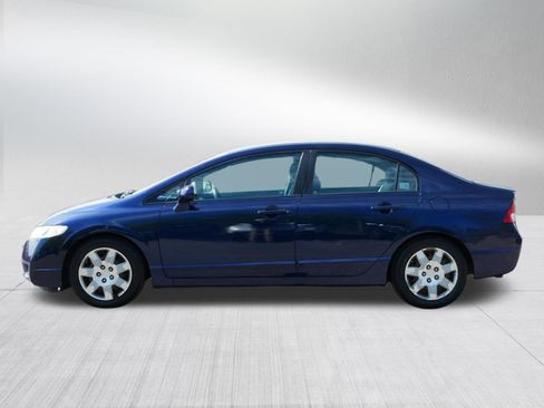 Used 2010 Honda Civic LX image 4