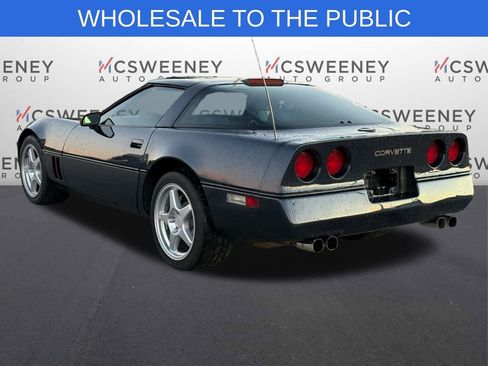Used 1988 Chevrolet Corvette Coupe image 2
