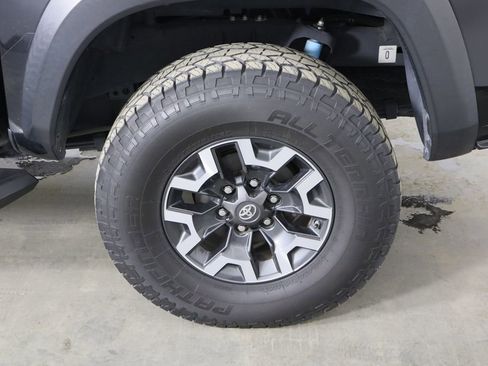 Used 2020 Toyota Tacoma TRD Off-Road image 39